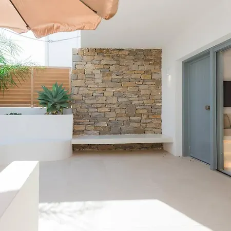 Aba ηospitalité Paros -the Superior Suite,